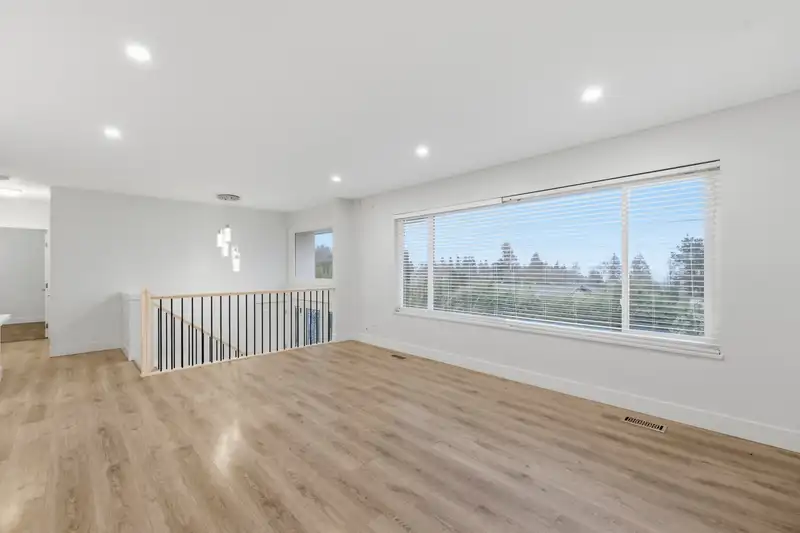 32565 FLEMING AVENUE - photo 4 of 40