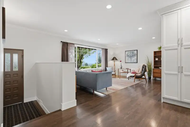 8130 WILTSHIRE BOULEVARD - photo 3 of 40
