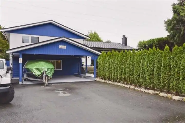 1256 53A STREET - photo 1 of 28