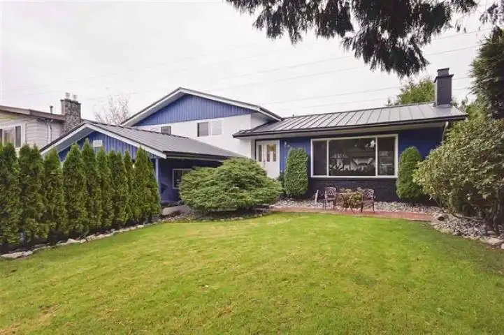 1256 53A STREET - photo 2 of 28