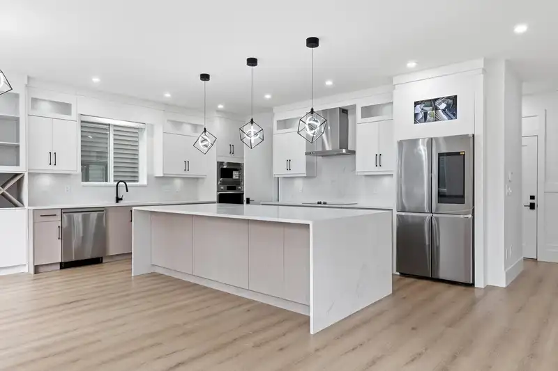 7020 205 STREET - photo 3 of 40