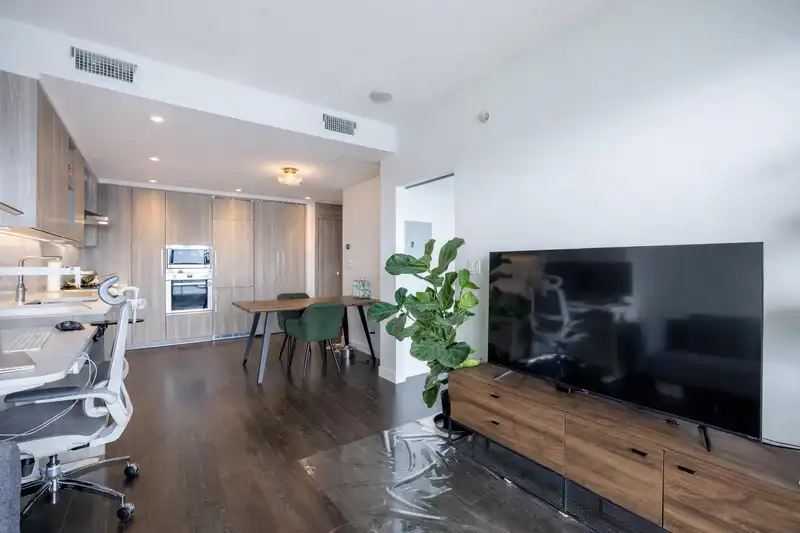 4309 4730 LOUGHEED HIGHWAY - photo 3 of 23