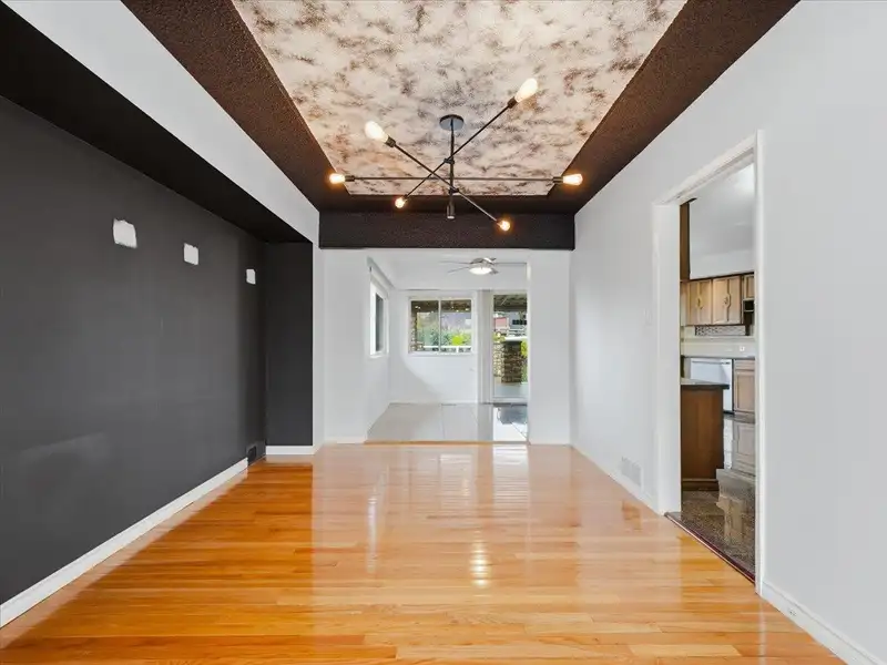 4009 UNION STREET - photo 4 of 19