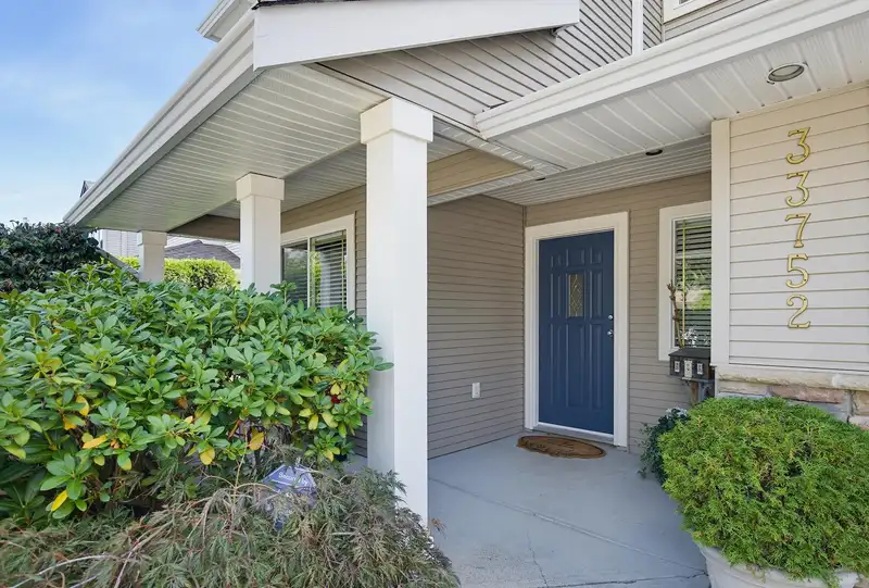 33752 VERES TERRACE - photo 2 of 40