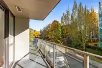 203 2959 GLEN DRIVE - thumbnail 16