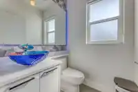 3 1526 GRANT AVENUE - thumbnail 7