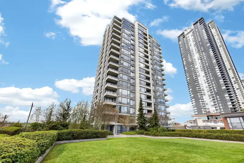 406 4118 DAWSON STREET - photo 2 of 34