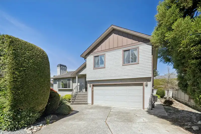 5215 BENTLEY PLACE - photo 1 of 40