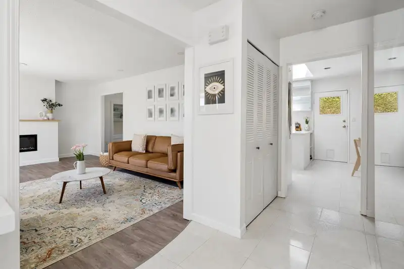 5215 BENTLEY PLACE - photo 3 of 40