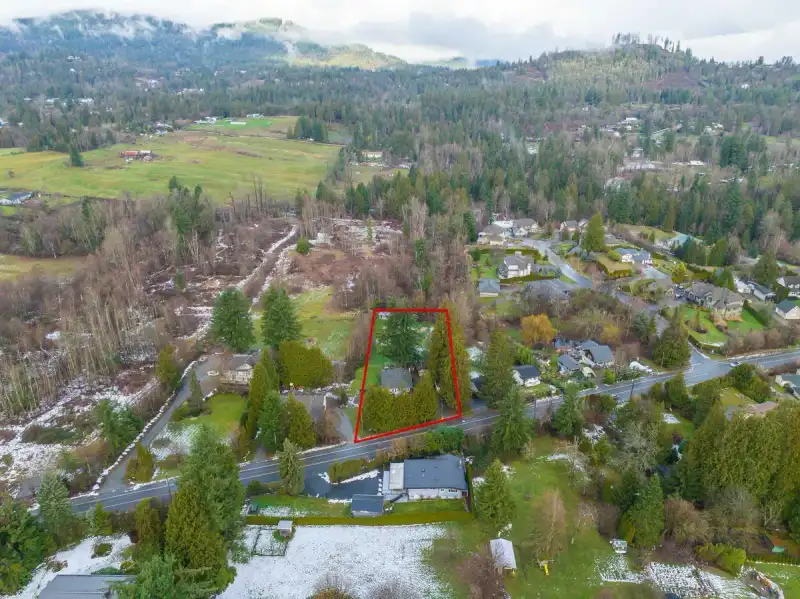 34397 DEWDNEY TRUNK ROAD - photo 1 of 30