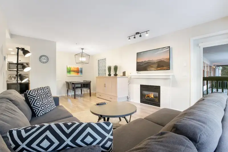 20 4355 NORTHLANDS BOULEVARD - photo 1 of 19