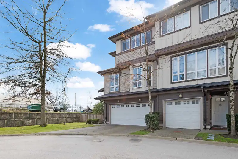 47 160 PEMBINA STREET - photo 1 of 26