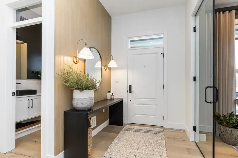 7658 196 STREET - photo 3 of 34