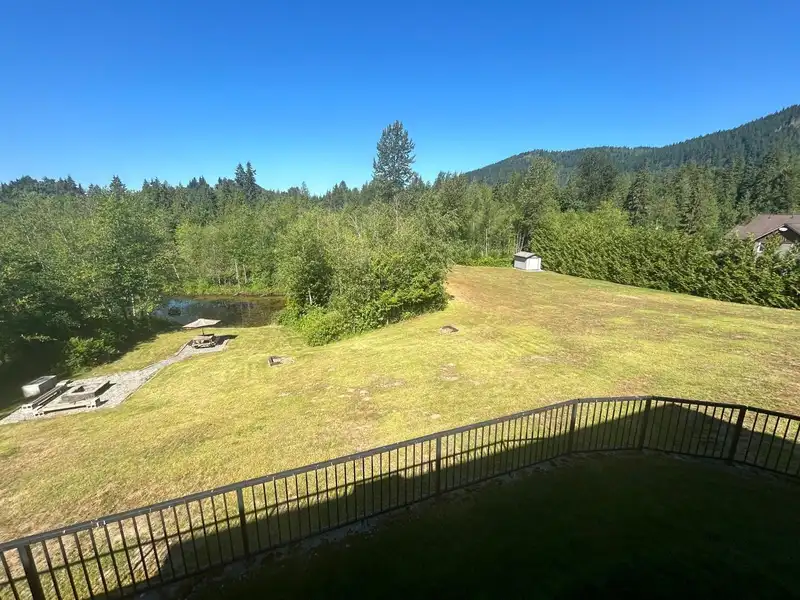 34324 WHITE AVENUE - photo 4 of 32