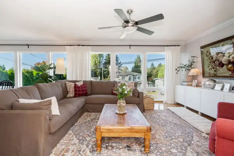 5846 180 STREET - photo 4 of 38