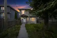 5983 SPROTT STREET - thumbnail 3