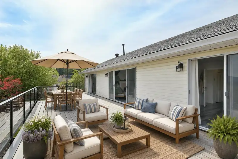 502 EAGLECREST DRIVE - photo 1 of 34