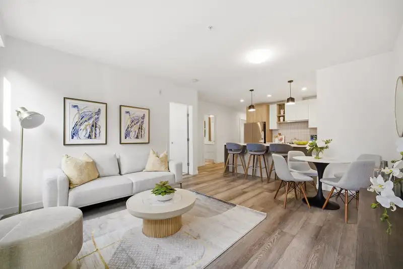 103 20695 EASTLEIGH CRESCENT - photo 1 of 28