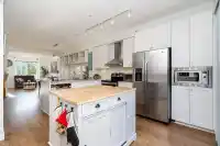 3 8476 207A STREET - thumbnail 4