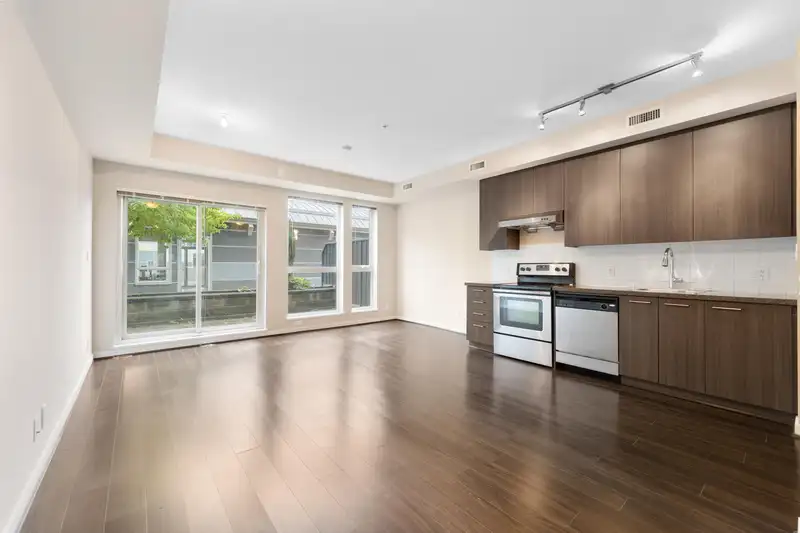 282 4133 STOLBERG STREET - photo 2 of 15