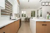 7511 205 STREET - thumbnail 7