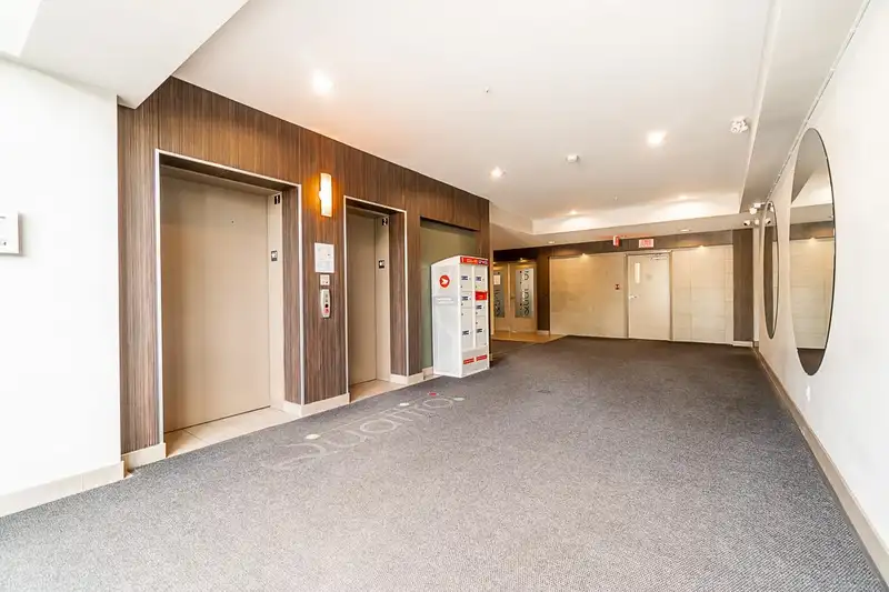 401 13728 108 AVENUE - photo 3 of 30