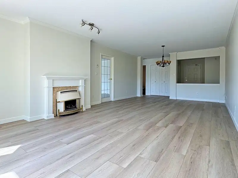 118 20600 53A AVENUE - photo 3 of 25