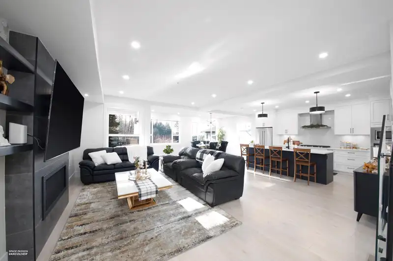 23262 137 AVENUE - photo 4 of 40