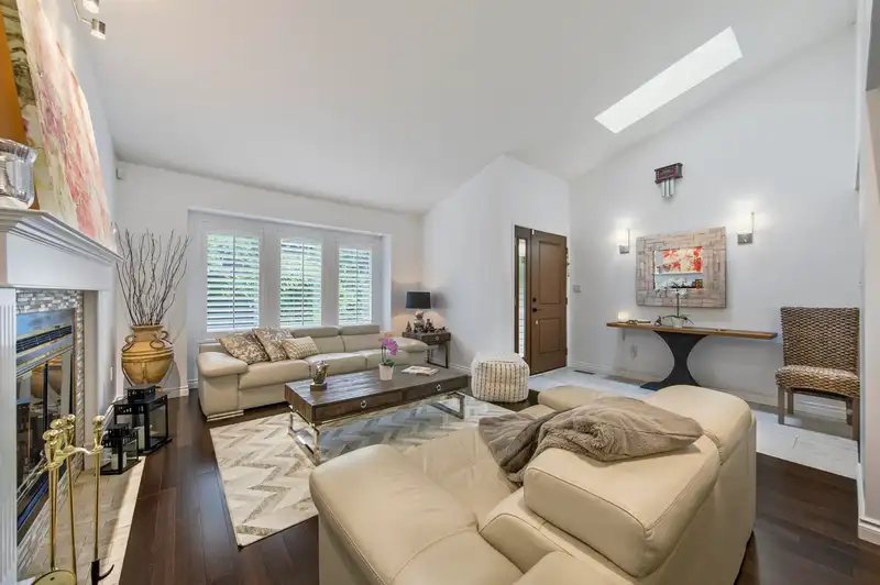 1659 DEEP COVE ROAD - photo 4 of 30