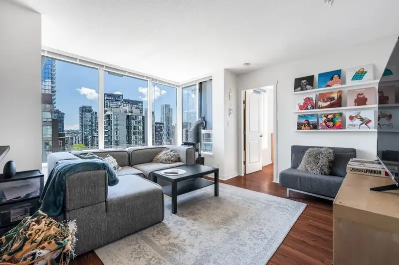 1708 1001 RICHARDS STREET - photo 2 of 16