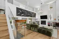 428 HELMCKEN STREET - thumbnail 4