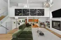 428 HELMCKEN STREET - thumbnail 5