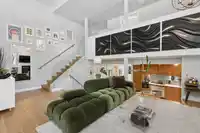 428 HELMCKEN STREET - thumbnail 6