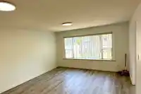 939 E 26TH AVENUE - thumbnail 2
