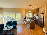 419 9655 KING GEORGE BOULEVARD - thumbnail 4