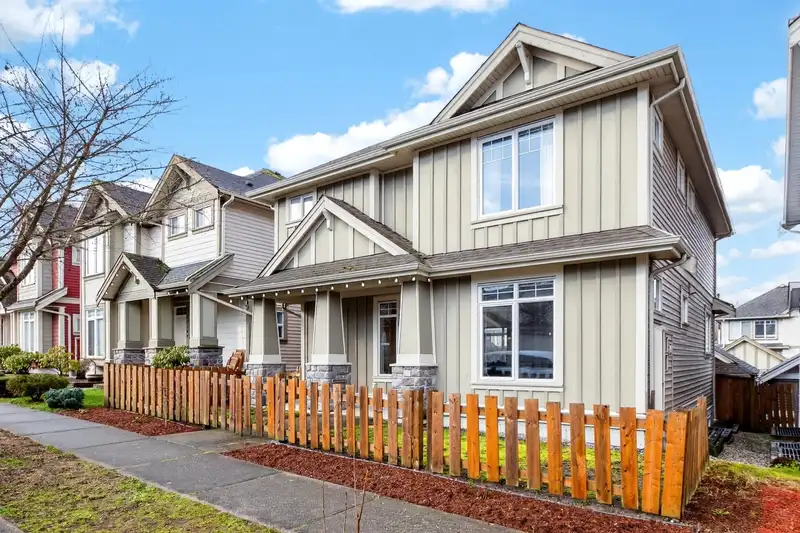 10115 240A STREET - photo 2 of 40