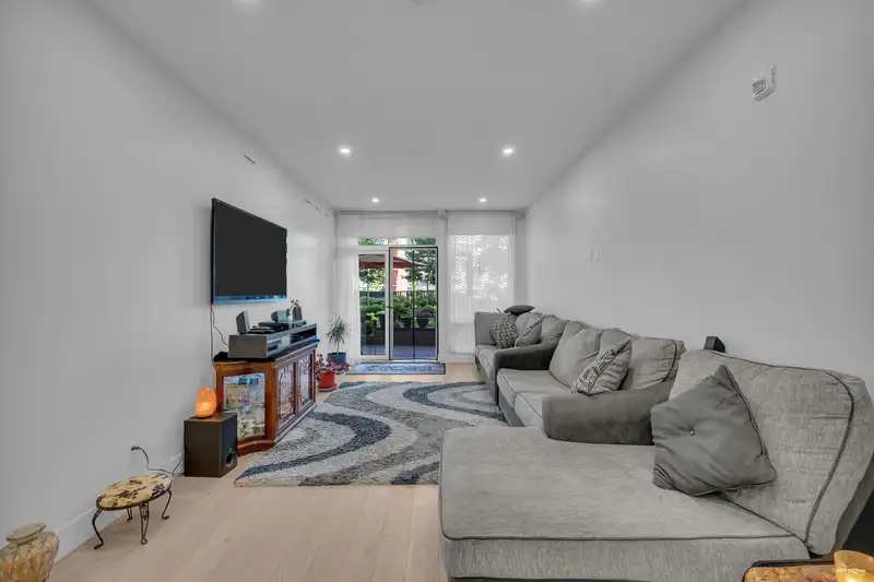 101 20416 PARK AVENUE - photo 3 of 21