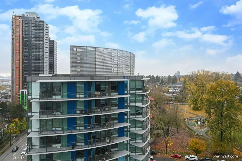 1409 8189 CAMBIE STREET - photo 3 of 28