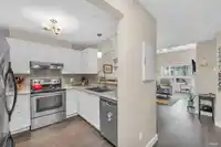403 2970 PRINCESS CRESCENT - thumbnail 4