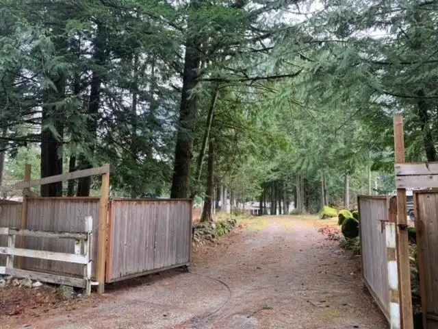 19552 SILVER SKAGIT ROAD - photo 3 of 15