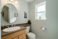 330 RICHMOND STREET - thumbnail 13