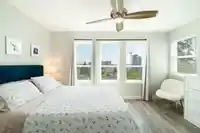 330 RICHMOND STREET - thumbnail 15
