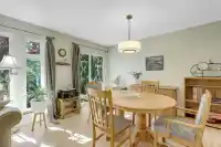 1854 129 STREET - thumbnail 4
