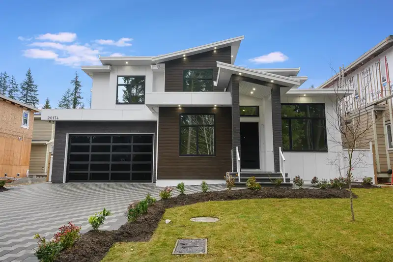 20174 27A AVENUE - photo 1 of 40