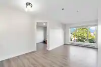215 13555 GATEWAY DRIVE - thumbnail 4