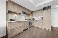 910 5470 ORMIDALE STREET - thumbnail 4