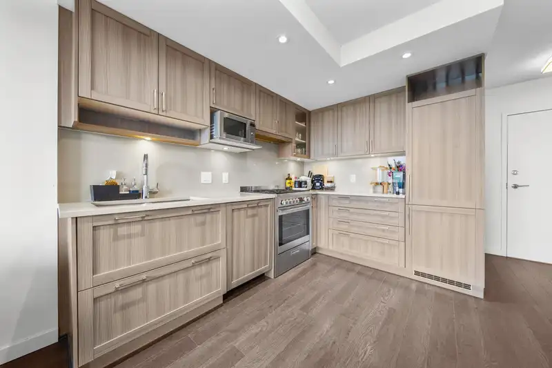 910 5470 ORMIDALE STREET - photo 4 of 27