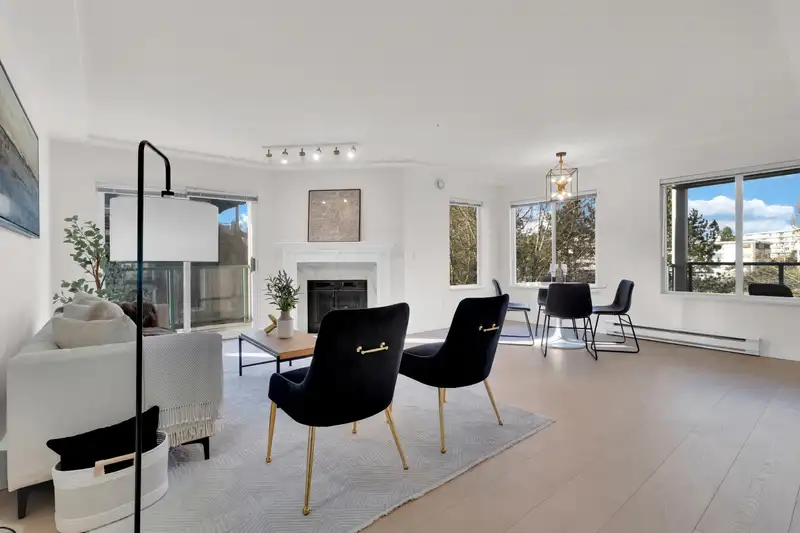 310 20443 53 AVENUE - photo 1 of 13