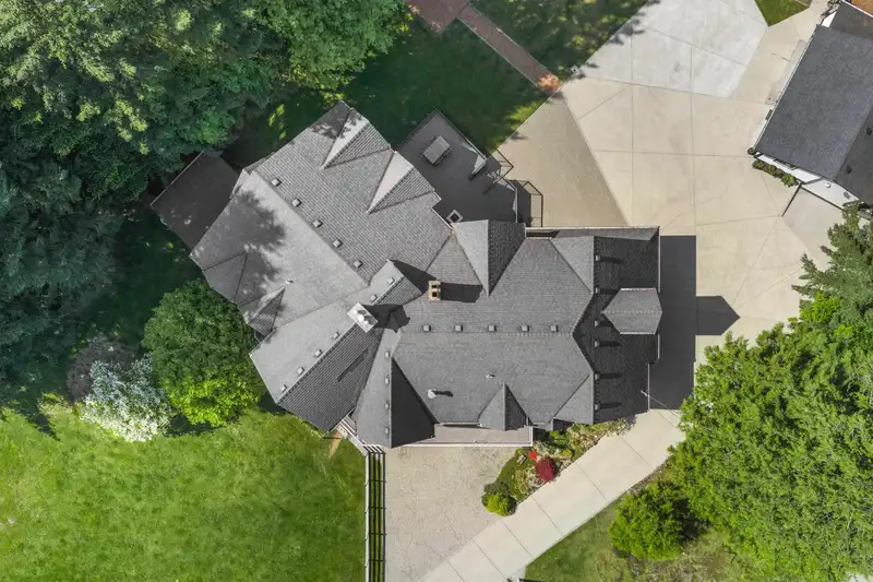 34931 FERNDALE AVENUE - photo 3 of 40