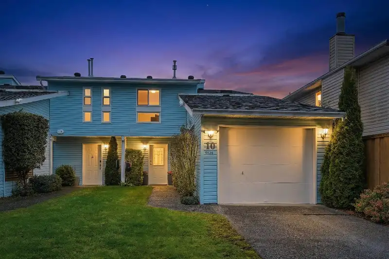 10 3320 ULSTER STREET - photo 1 of 28